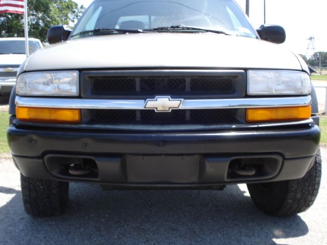 Chevrolet S10 2000 photo 3