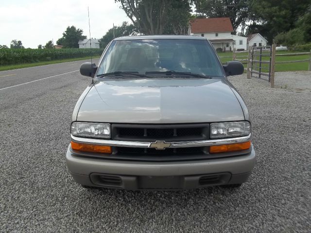 Chevrolet S10 2000 photo 3