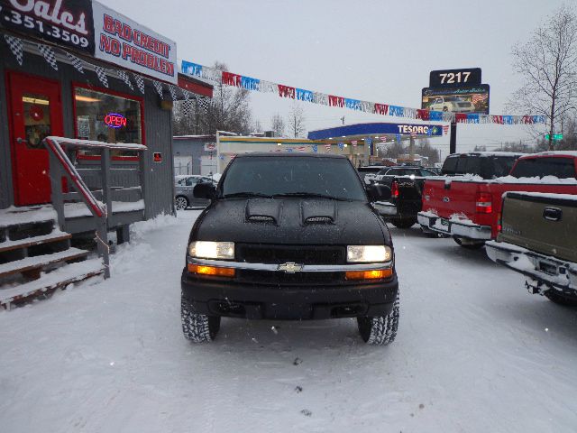 Chevrolet S10 2000 photo 2