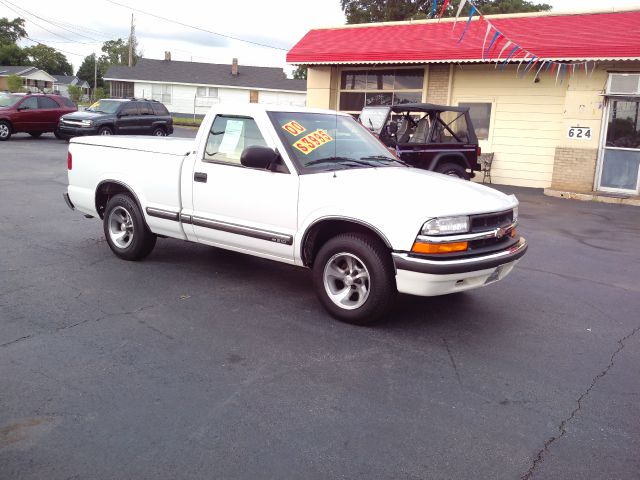 Chevrolet S10 2000 photo 3