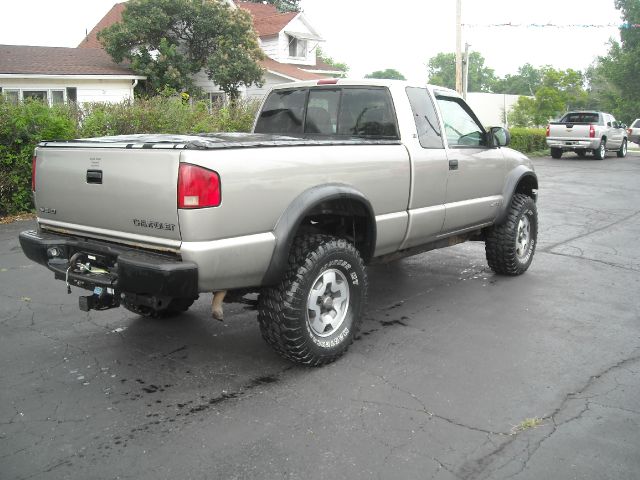 Chevrolet S10 Signature Premium Pickup Truck