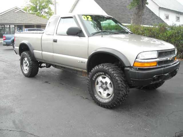 Chevrolet S10 2000 photo 1