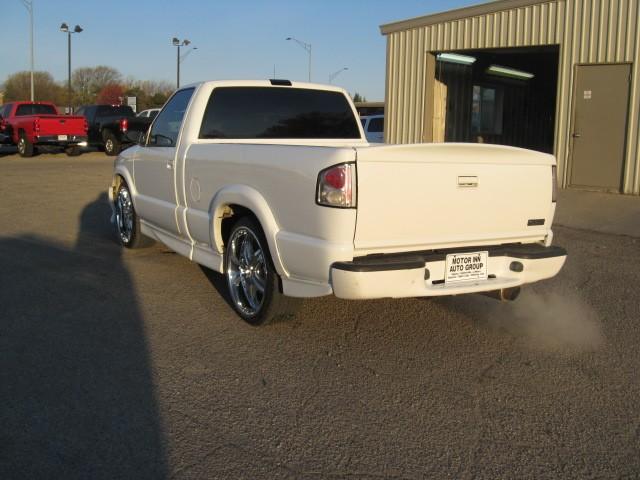 Chevrolet S10 2000 photo 4