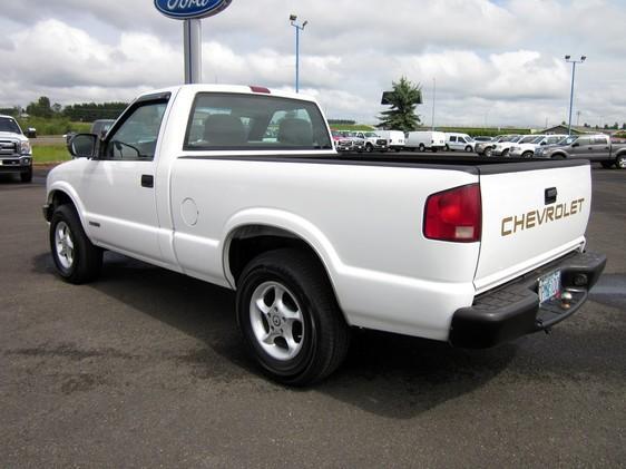 Chevrolet S10 2000 photo 6