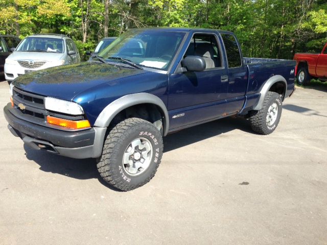 Chevrolet S10 2000 photo 3