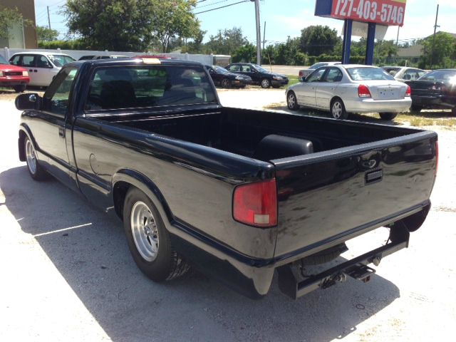 Chevrolet S10 2000 photo 1