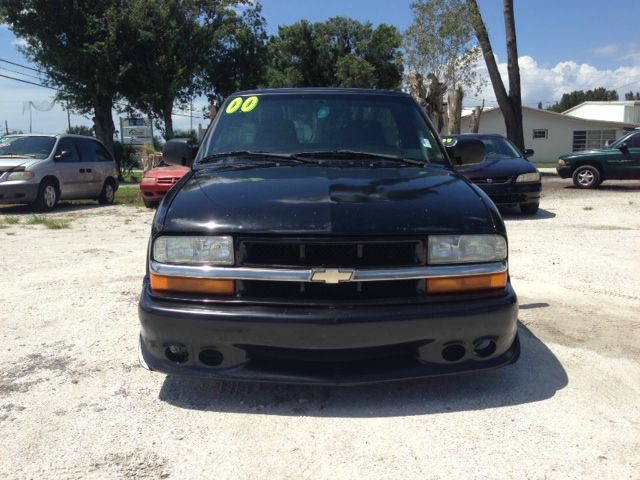 Chevrolet S10 2000 photo 3