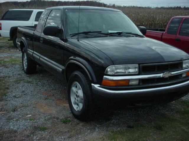 Chevrolet S10 2000 photo 1