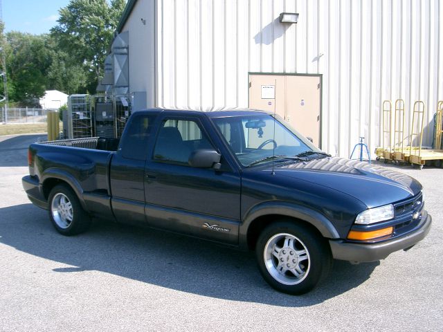 Chevrolet S10 2000 photo 3