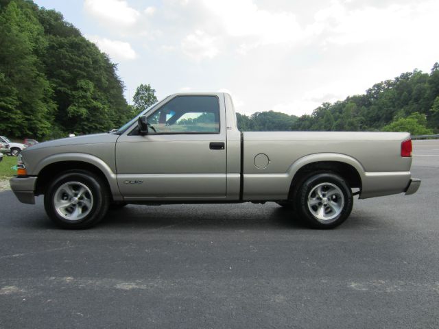 Chevrolet S10 2000 photo 4