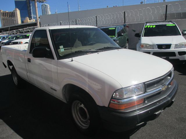 Chevrolet S10 2000 photo 1