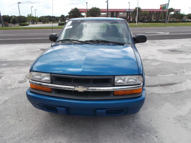 Chevrolet S10 2000 photo 1