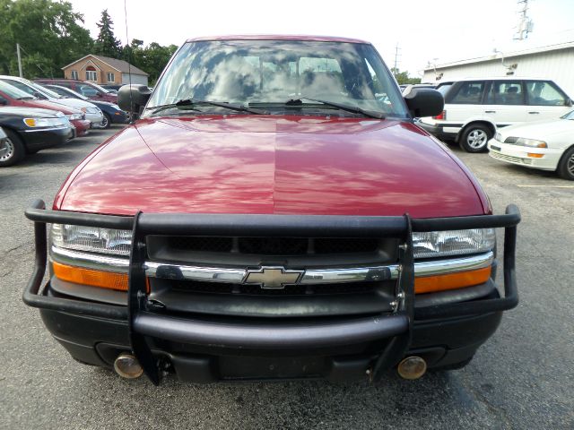 Chevrolet S10 2000 photo 1