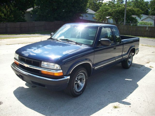 Chevrolet S10 2000 photo 3