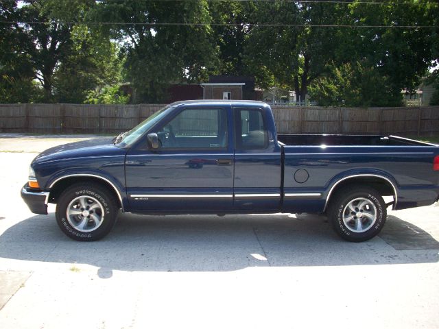 Chevrolet S10 2000 photo 4