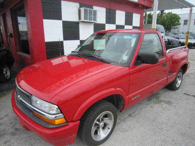 Chevrolet S10 2000 photo 1