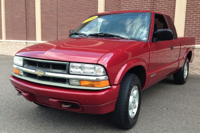 Chevrolet S10 2000 photo 1