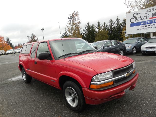 Chevrolet S10 2000 photo 2