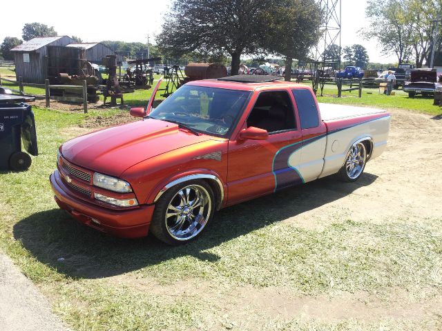 Chevrolet S10 2000 photo 1