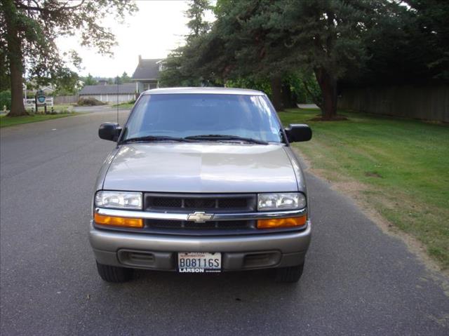 Chevrolet S10 2000 photo 2