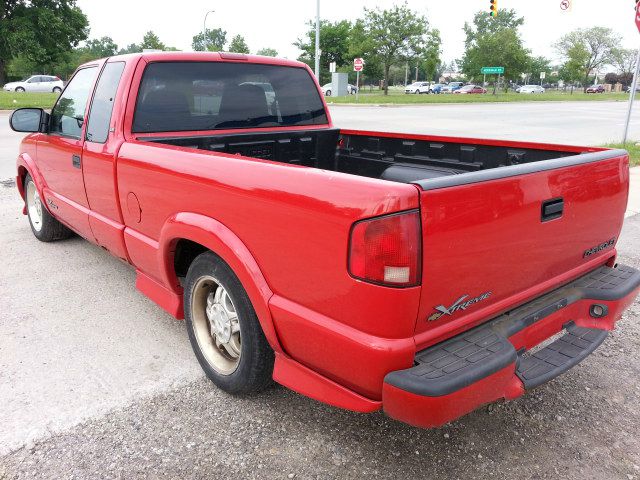 Chevrolet S10 2000 photo 3