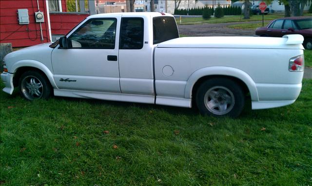 Chevrolet S10 2000 photo 1