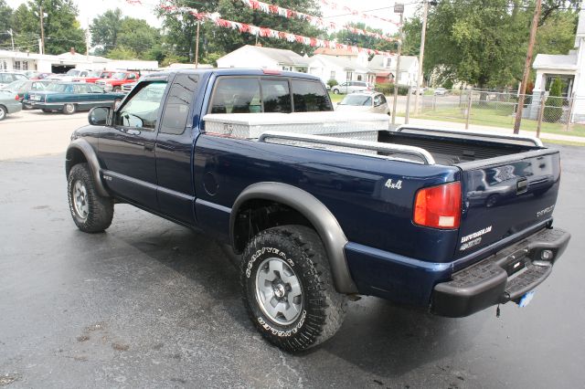 Chevrolet S10 2000 photo 3