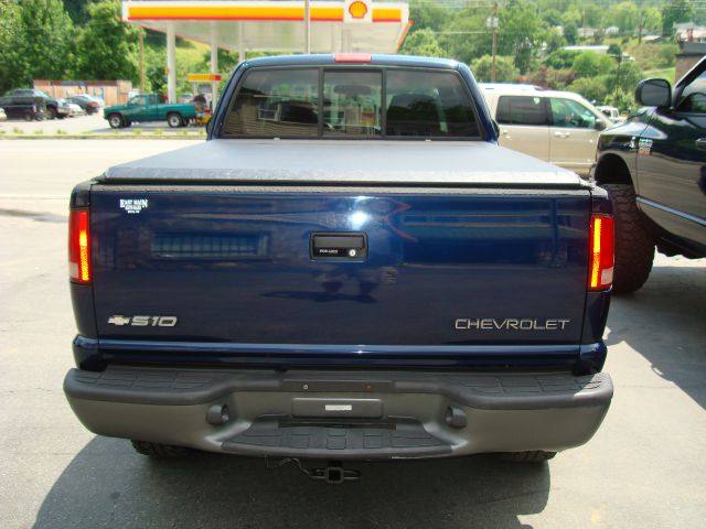 Chevrolet S10 2000 photo 4