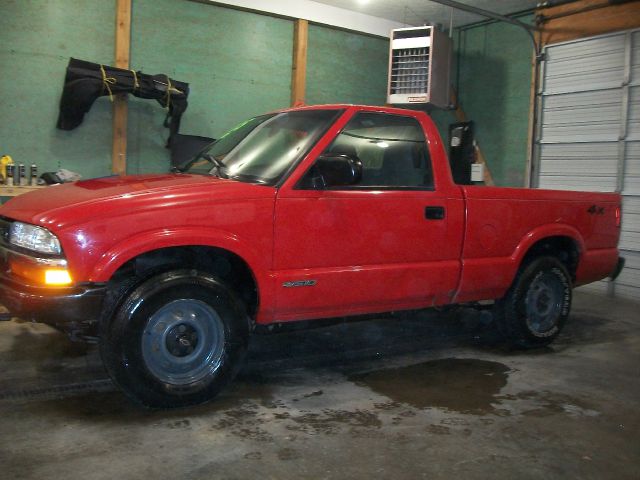 Chevrolet S10 2000 photo 1