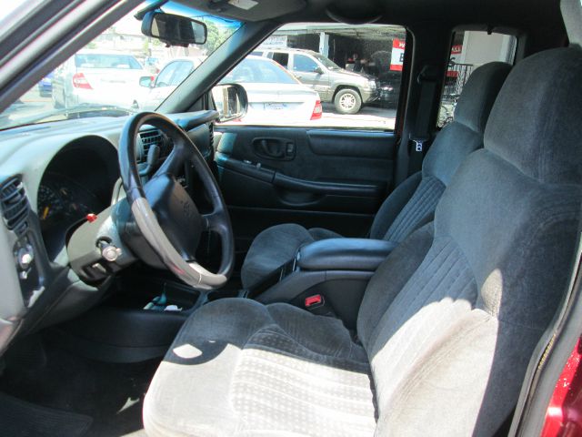 Chevrolet S10 2000 photo 14