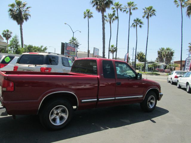 Chevrolet S10 2000 photo 4