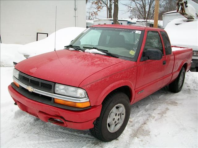 Chevrolet S10 Base Pickup