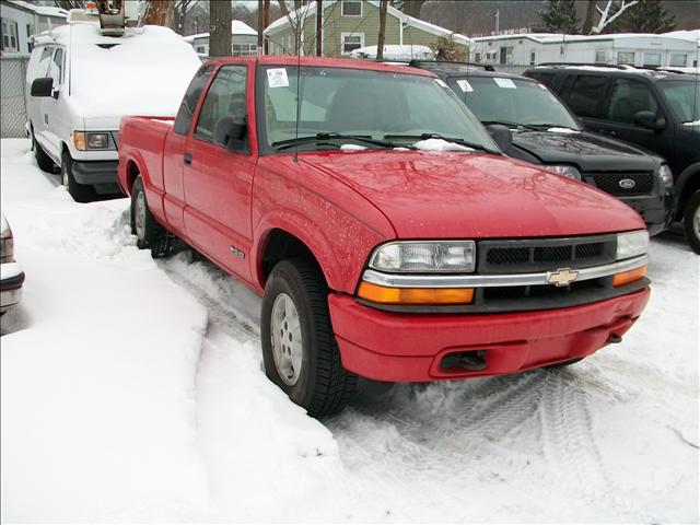 Chevrolet S10 2001 photo 1