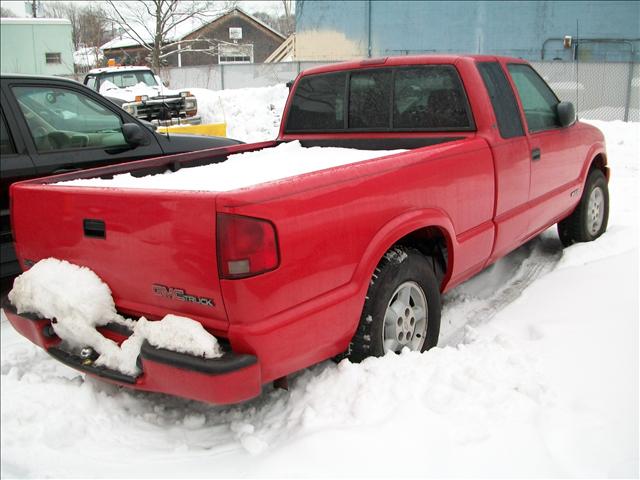 Chevrolet S10 2001 photo 3