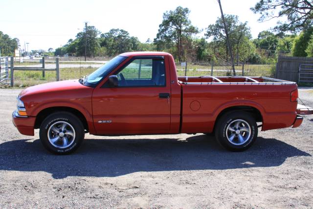 Chevrolet S10 2001 photo 1