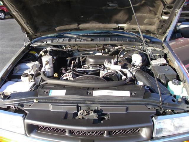 Chevrolet S10 2001 photo 3