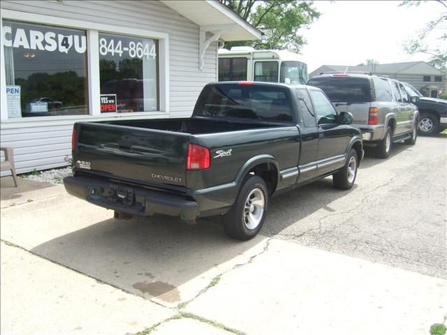 Chevrolet S10 2001 photo 1