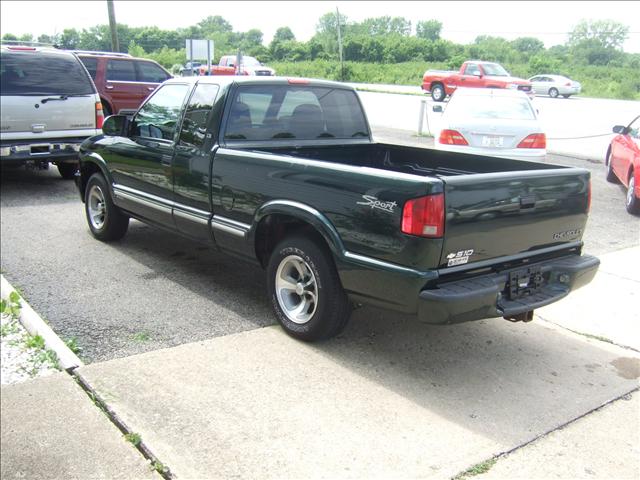 Chevrolet S10 2001 photo 3