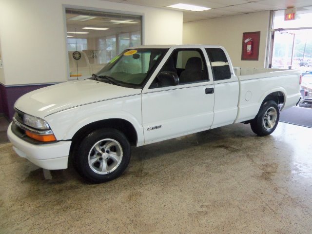 Chevrolet S10 2001 photo 3