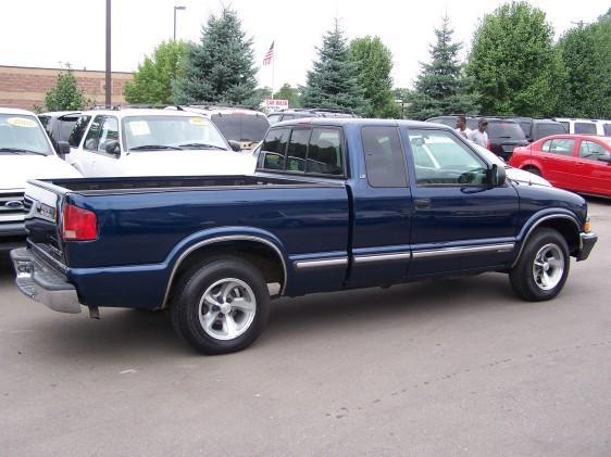 Chevrolet S10 2001 photo 1