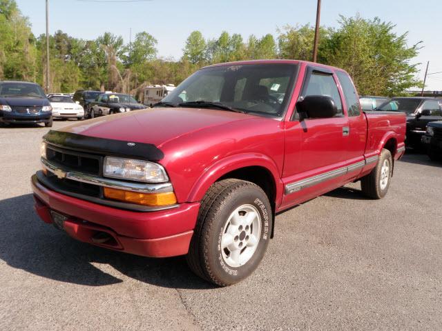 Chevrolet S10 2001 photo 1