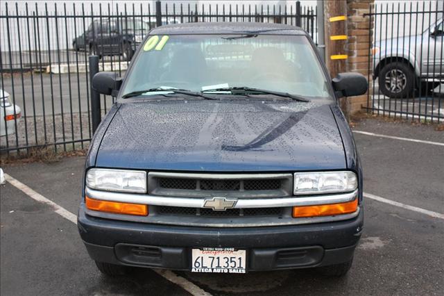 Chevrolet S10 Base Pickup