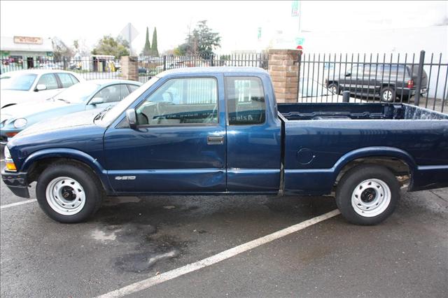 Chevrolet S10 2001 photo 1