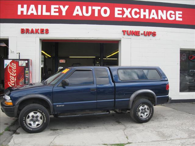 Chevrolet S10 Base Pickup