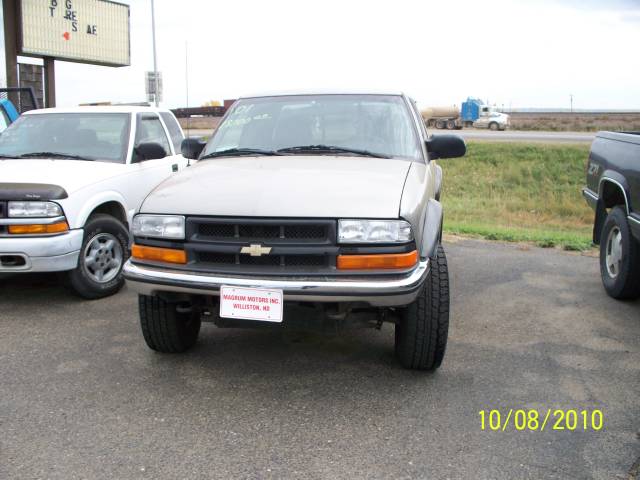 Chevrolet S10 Base Pickup