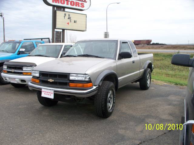 Chevrolet S10 2001 photo 1