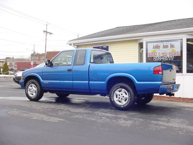 Chevrolet S10 2001 photo 4