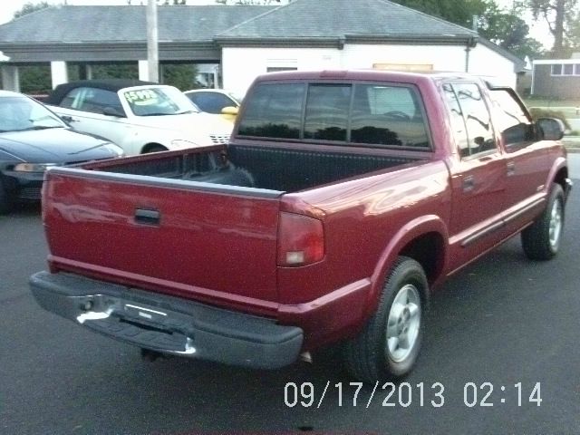 Chevrolet S10 2001 photo 2