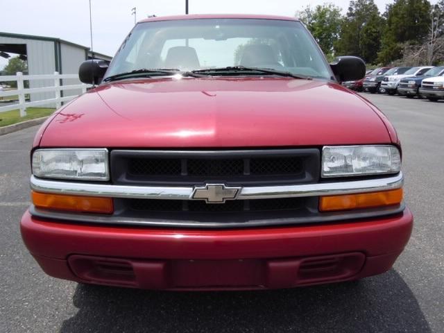 Chevrolet S10 2001 photo 1