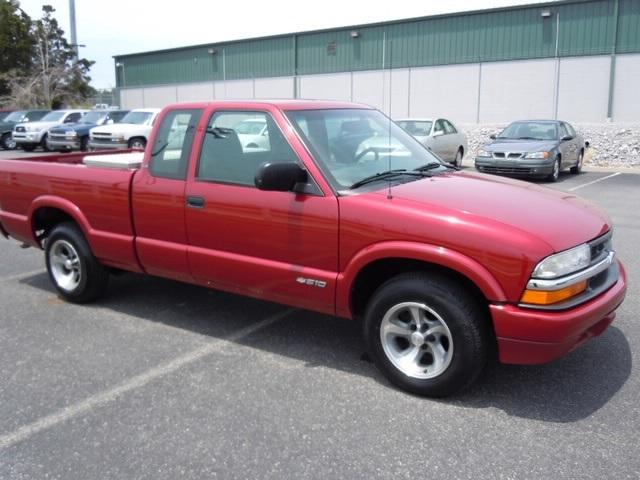 Chevrolet S10 2001 photo 2